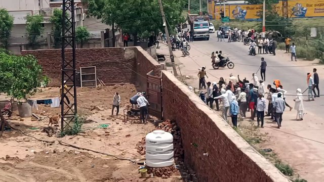 अवैध निर्माण रुकवाने गए राजस्व अधिकारियों एवं धर्मशाला का रास्ता मांगने गए लोगों पर हमला 13 जने घायल, तीन रैफर, ,देखे वीडियों