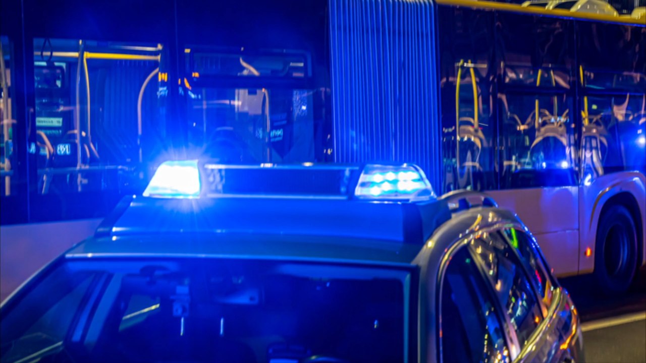 Homophober Angriff in Berlin: Paar von Jugendlichen beschossen