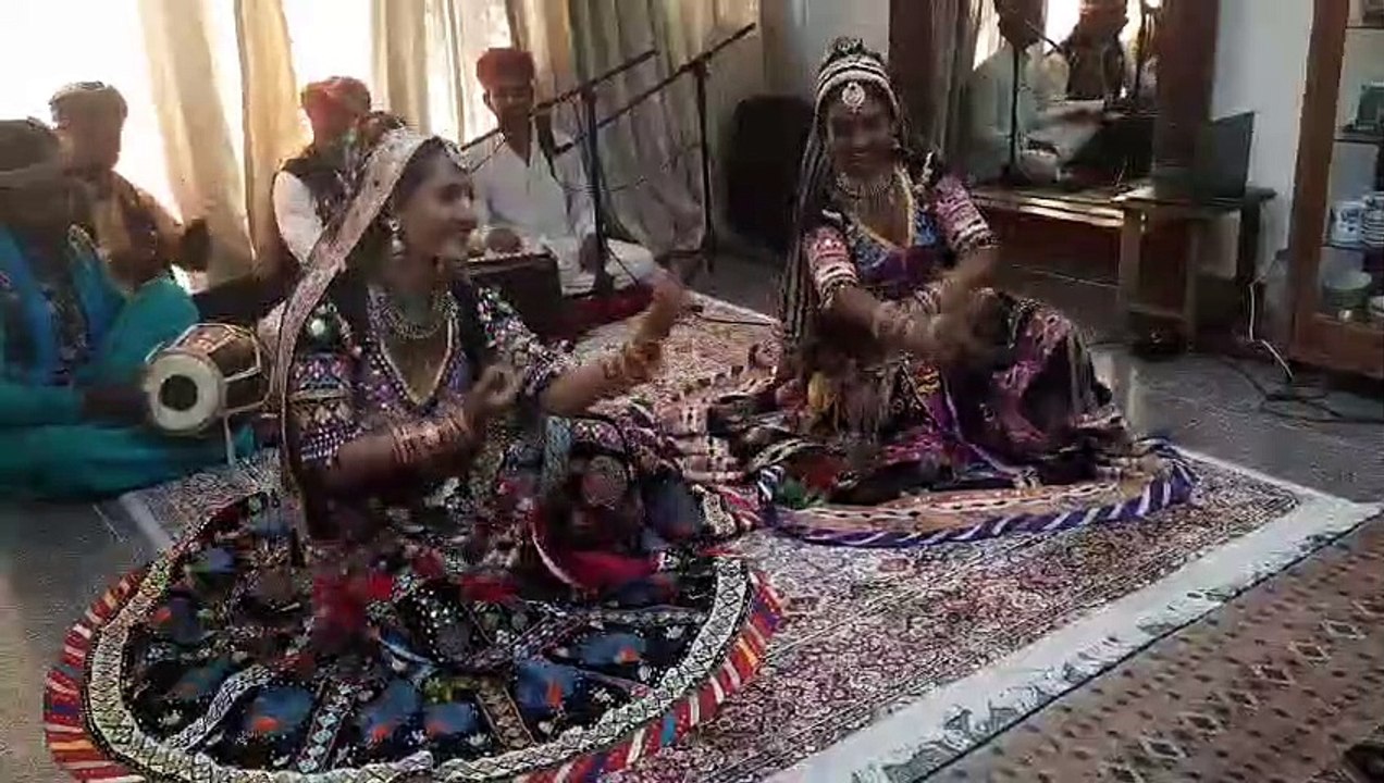 Lila kalbeliyaa Dan's