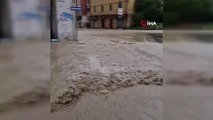 İtalya'daki sel felaketinde ölü sayısı 8'e yükseldi