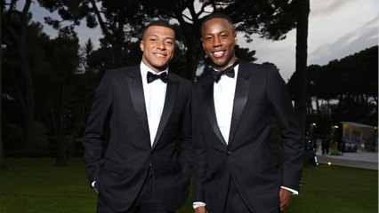 Voici - Kylian Mbappé : qui est Brice Tchaga, toujours aux cotés de l’international français ?
