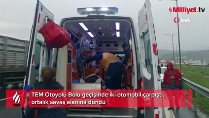 Download Video: TEM Otoyolu'nda iki otomobil çarpıştı, ortalık savaş alanına döndü: 11 yaralı