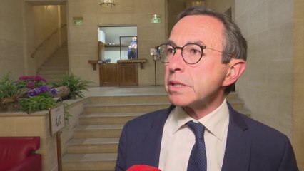 Immigration: "il ne s'agit pas de s'exonérer des traités" précise Bruno Retailleau