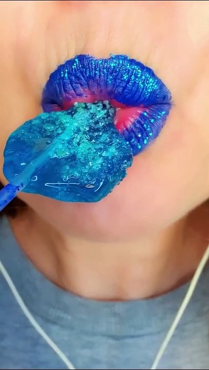 ASMR FOOD EATING FAST SHORT CLIPS CLOSE UP BITING CRUNCHING SOUNDS