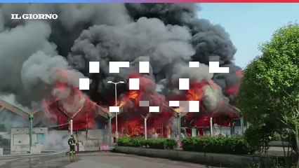 Il maxi incendio a Desenzano