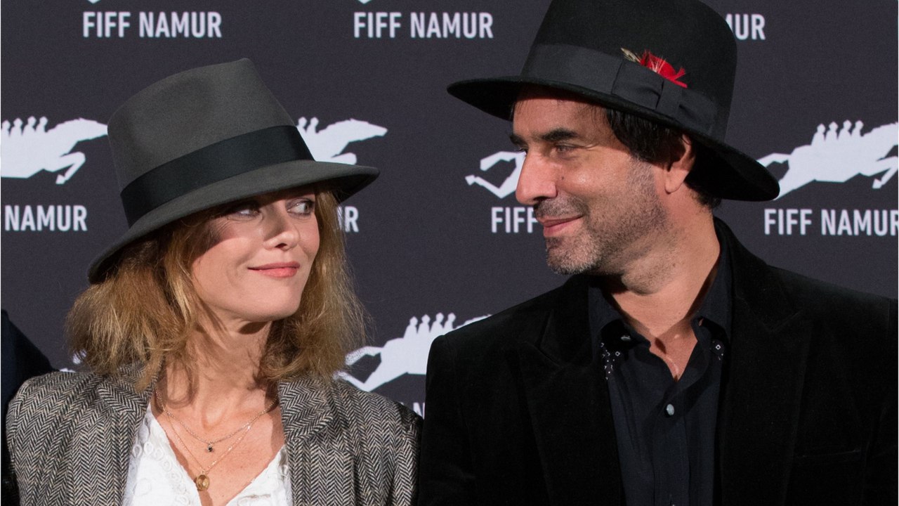 VOICI : "Un bonbon d'enfance" : la surprenante déclaration de Samuel Benchetrit à Vanessa Paradis