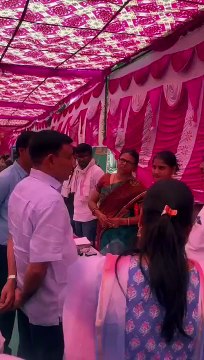 प्रभारी सचिव ने शिविर में जाना राहत देने का तरीका