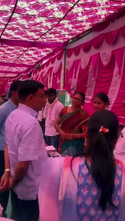 प्रभारी सचिव ने शिविर में जाना राहत देने का तरीका