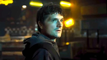 First Look at Josh Hutcherson in Five Nights At Freddy's