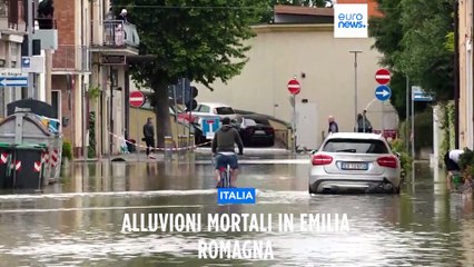 Télécharger la video: Maltempo, Emilia Romagna sott'acqua, peggiora il bilancio. Bonaccini: 