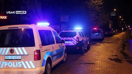 Uşak'ta bıçaklı kavgada bir kişi ağır yaralandı