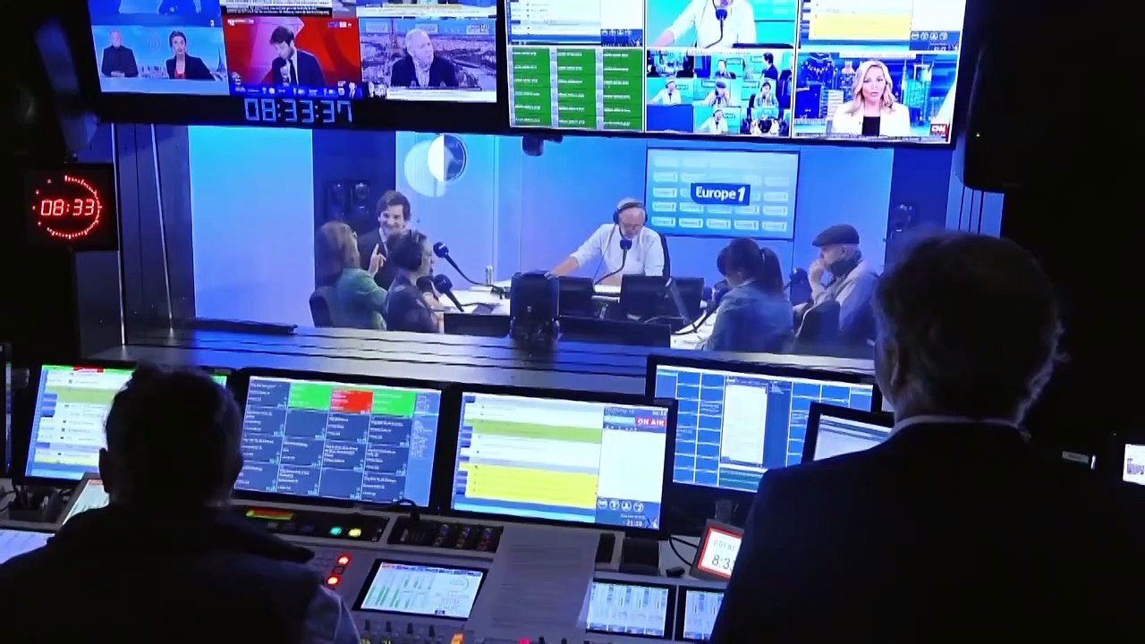 Gaspard Proust face à Frédéric Mitterrand : «J'ai beau être hétéro, c'est compliqué de dire que Brad Pitt est moche !»