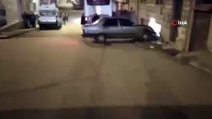 Kaza sonrası başlayan doğalgaz sızıntısını vatandaştan bezli çözüm