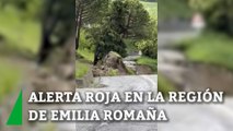 El impresionante corrimiento de tierra en una carretera tras las lluvias que han afectado a Italia