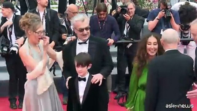 Il red carpet a Cannes di Wim Wenders con Anselm