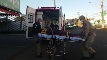 Vera Cruz e Honda Biz batem lateralmente e motociclista fica ferido