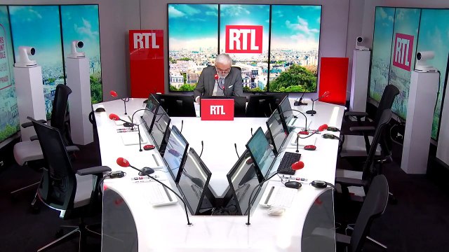 Ecoutez le témoignage très fort ce midi sur RTL, de Michel Drucker, fatigué, qui sort de son silence pour 1ère fois après sa très longue hospitalisation : On m'a ouvert le thorax, c'est encore douloureux...