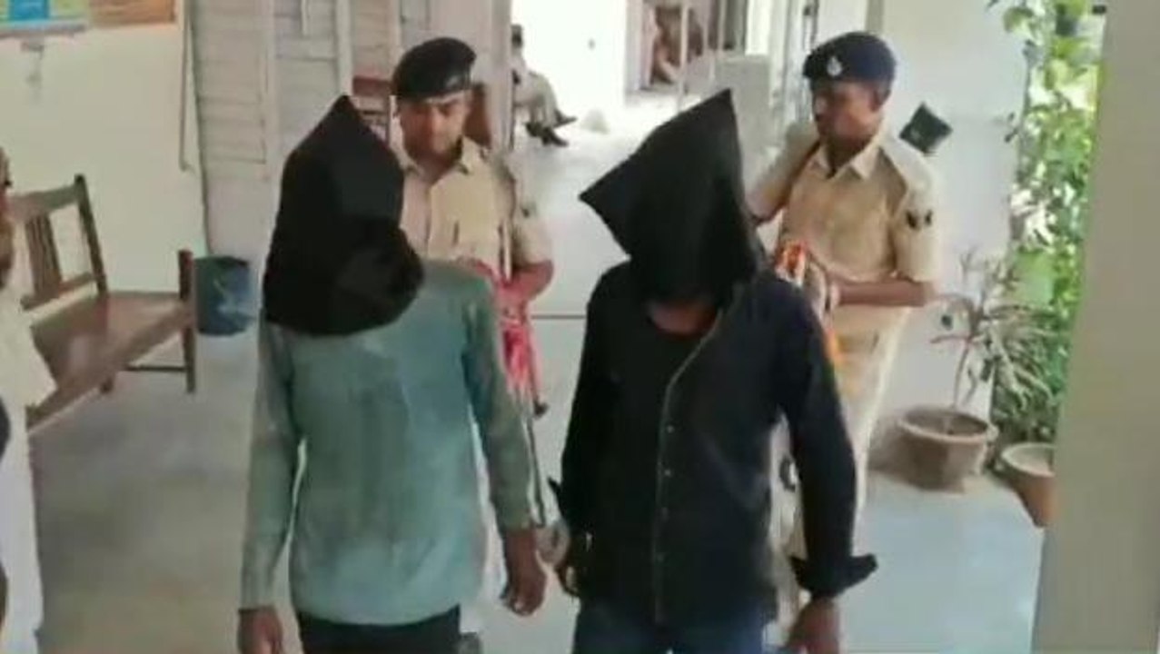 भोजपुर: चर्चित मुखिया पति हत्याकांड के दो आरोपी को पुलिस ने किया गिरफ्तार, देखें वीडियो