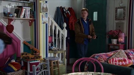 Last Night's Corrie in Under Four Minutes - 17 May 2023
