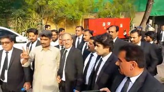 Lawyers Inside Imran Khan House At Difficult Time | Zaman Park