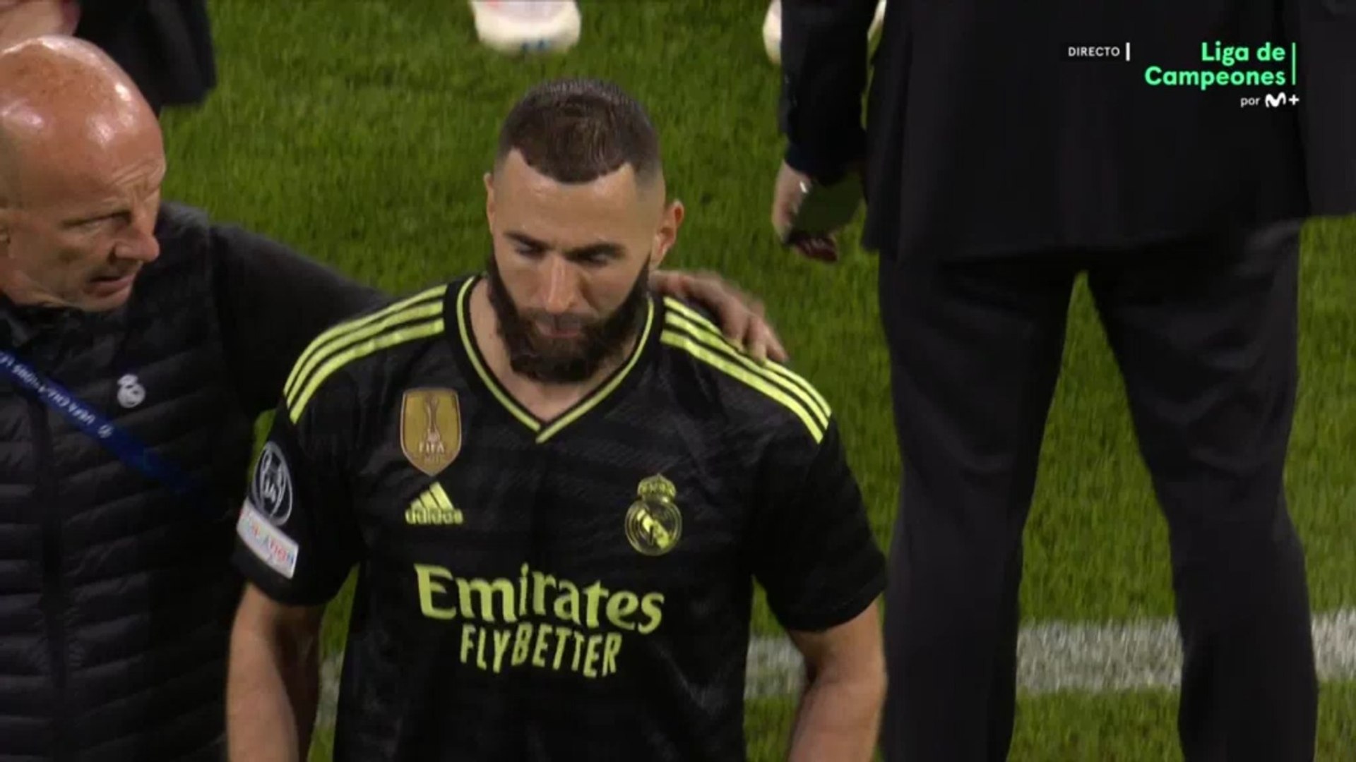 El gesto de Benzema que no gustó nada al madridismo: "El brazalete de  capitán obliga y mucho" - Vídeo Dailymotion