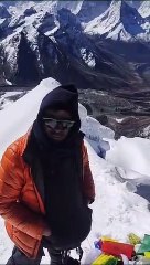 एसआइ भंवरसिंह ने माउंट लोबुचे पीक पर लहराया तिरंगा