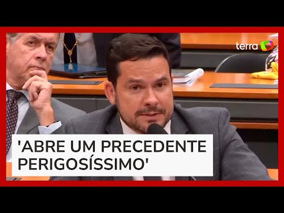 Deputado bolsonarista erra ao culpar STF por ca...