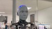 ChatGPT dans un robot à expressions faciales.