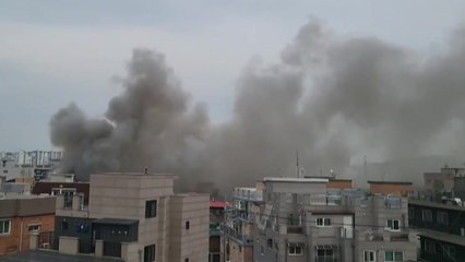 서울 우이시장 근처 단독주택에서 불...2명 대피 / YTN