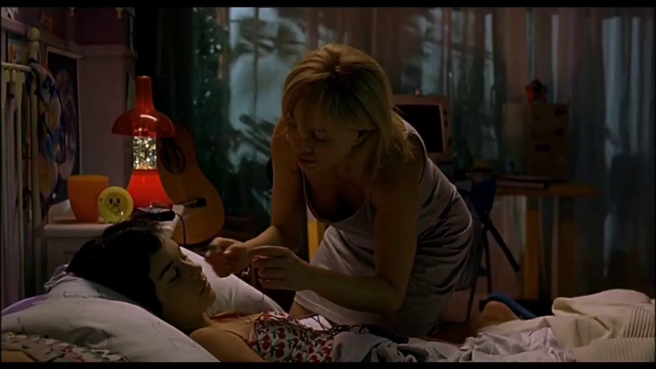 40 Years Older Women - 17 Years Teenage Boy Relationship Movies 2000s -  video Dailymotion