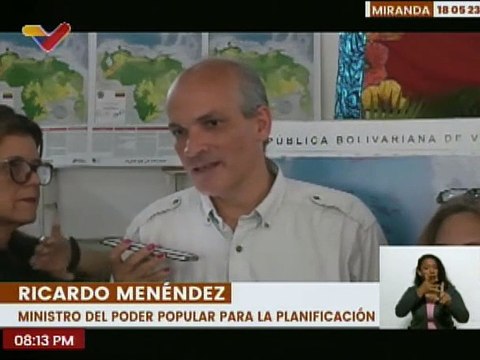 Miranda | 200 mil mapas oficiales de Venezuela fueron entregados por el MPPP en centros educativos