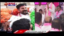 Karnataka Election Results Effect :War Of Word Between Revanth Reddy And BRS Leaders | V6 Teenmaar