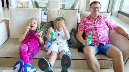 Diana and Roma How to behave in a hotel _ Rules of conduct for kids