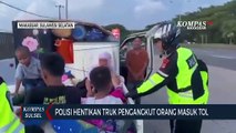 Polisi Hentikan Truk Pengangkut Orang Masuk Tol