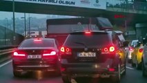 Haliç Köprüsü'nde kaza yapan otomobil alev alev yandı