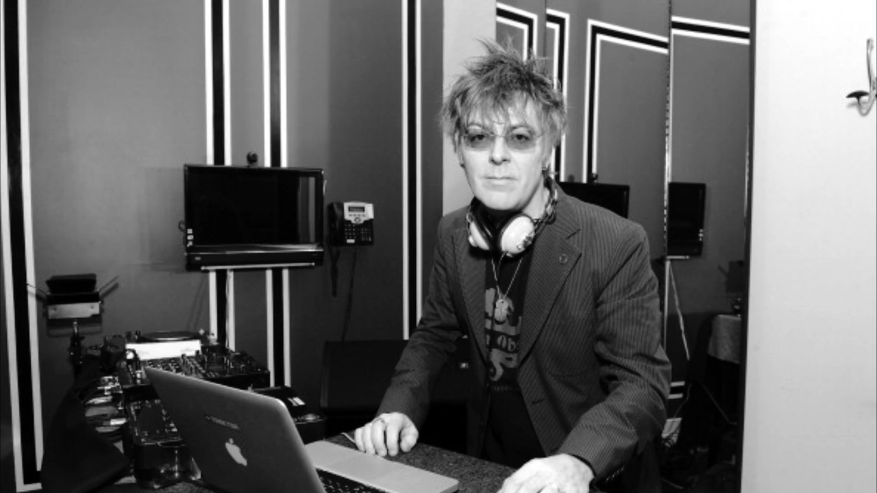 "the smiths"-bassist andy rourke tot