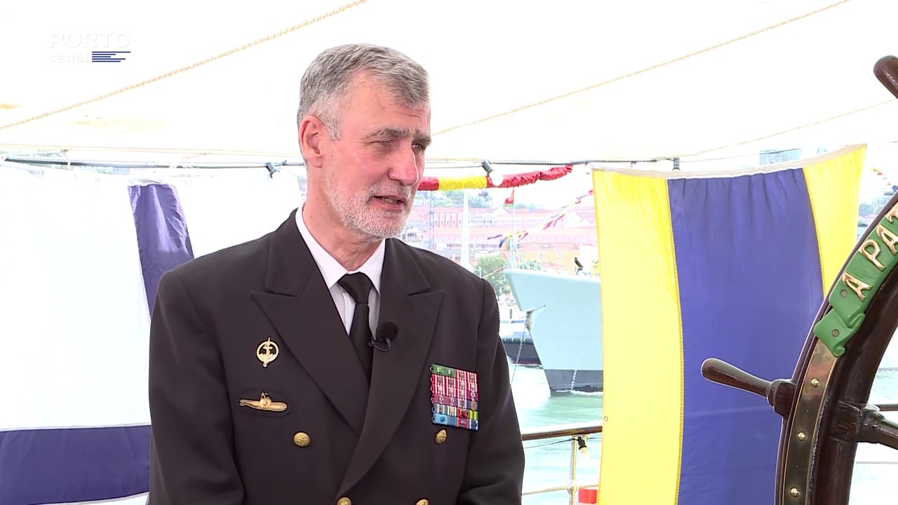 Dia da Marinha. Mais de nove mil visitaram a Sagres no Cais da Ribeira