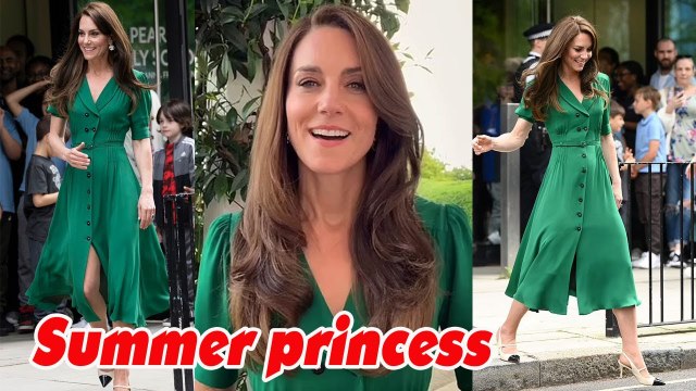 Kate Middleton dazzles in summer colors as she visits Anna Freud center