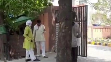 देवरिया: संदिग्ध परिस्थितियों में फंदे से लटकता मिला युवक का शव, जांच में जुटी पुलिस