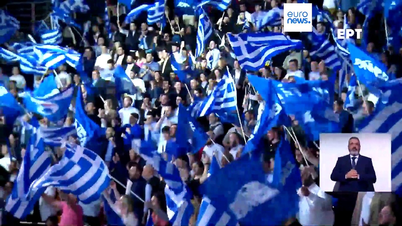 Mitsotakis ataca plano económico do rival Tsipras