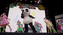 Panda e Os Caricas - Assobia Para O Lado (Ao Vivo)