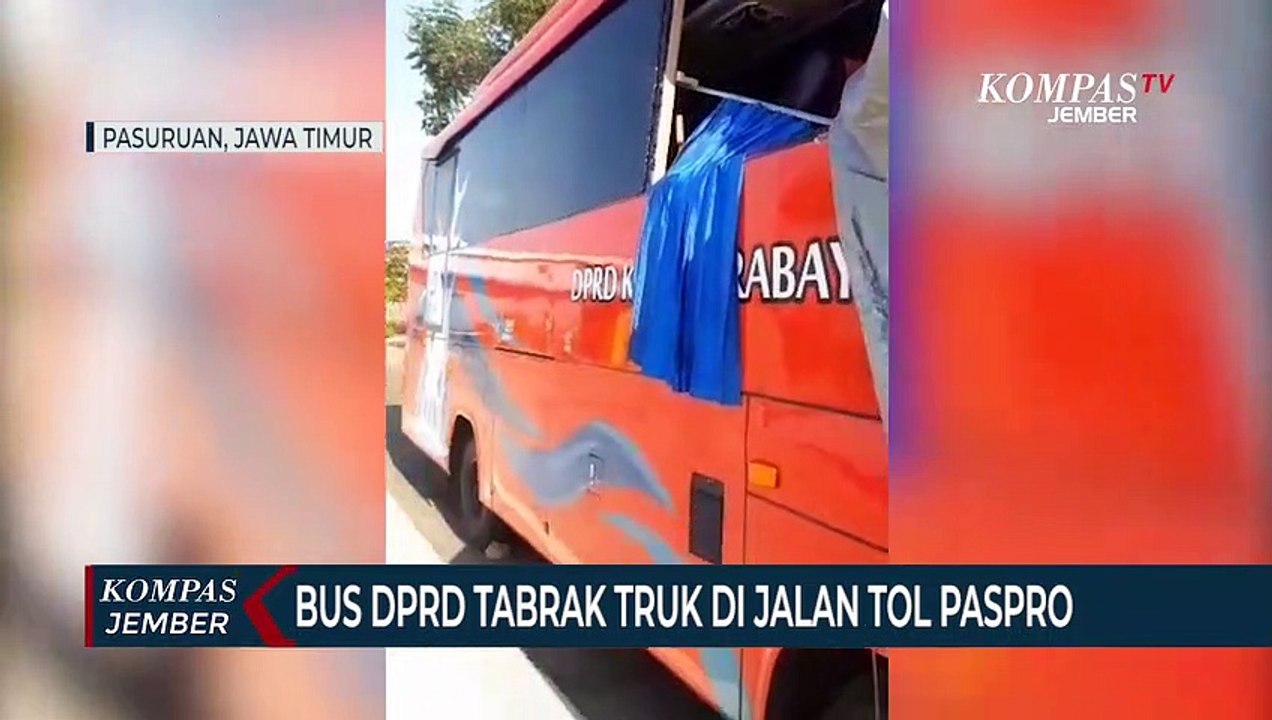 Bus DPRD Tabrak Truk di Jalan Tol Paspro, 6 Orang Terluka