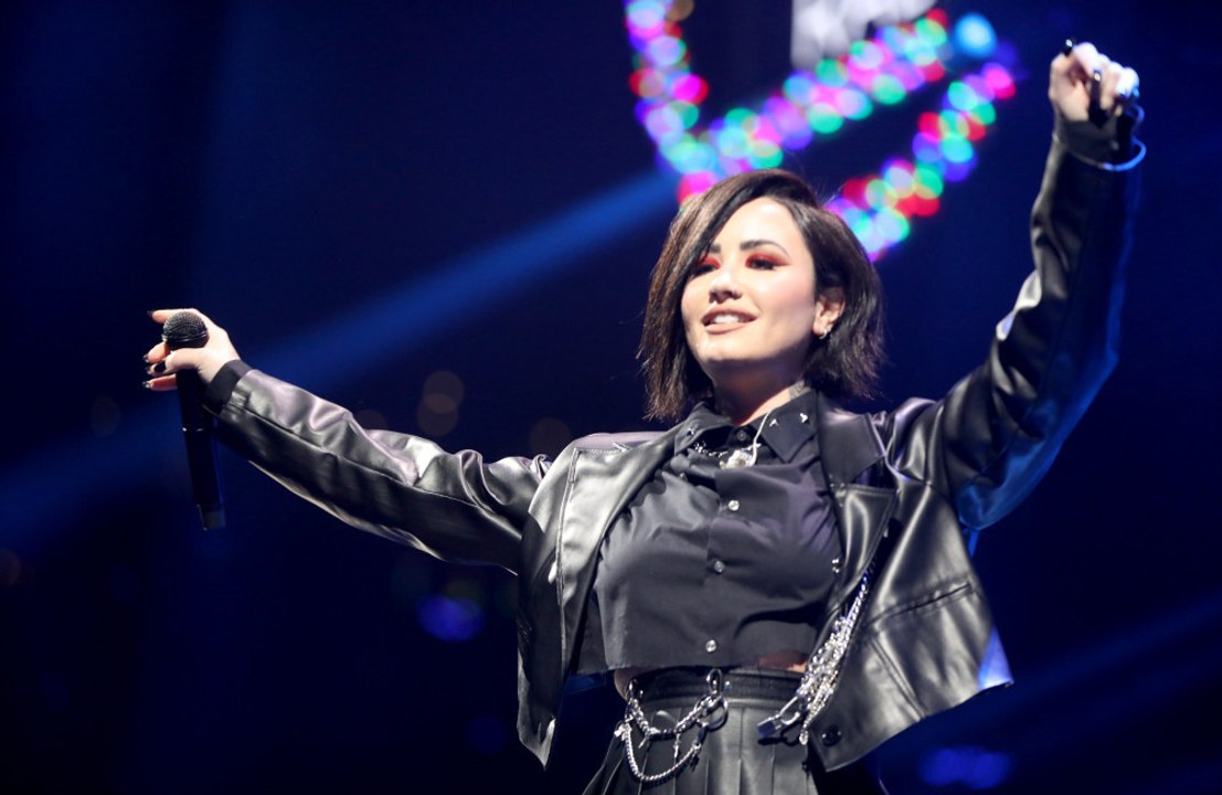 Demi lovato ist stolz auf vorbildfunktion