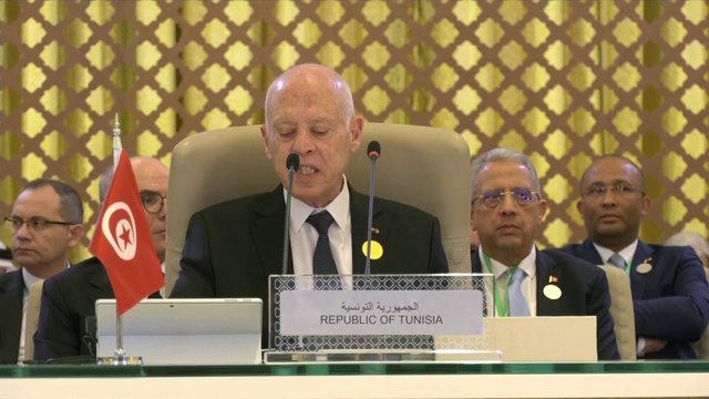 تغييب المؤسسات الوطنية غرضه نشر الفوضى في دولنا .. الرئيس التونسي: ندعم أن يحسم الشعب الليبي أمره بنفسه عبر الانتخابات #العربية #قمة_جدة