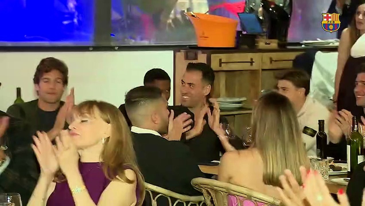 Joan Laporta felicita a los jugadores del Barça en su discurso