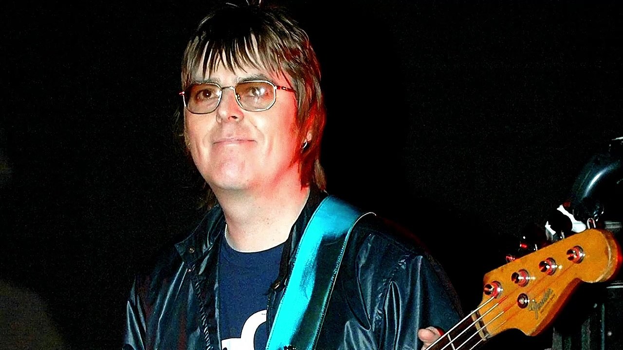 The Smiths bassist Andy Rourke dies aged 59