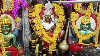 भोपाल: पूजन-अभिषेक के बाद हुआ शनिदेव का श्रृंगार, अमावस्या पर किया दान-पुण्य..