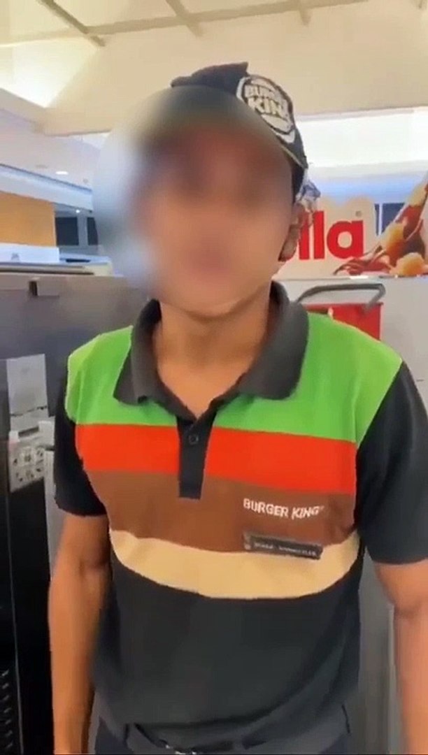 Funcionário da Burger King urina no chão após ser proibido de deixar posto de trabalho