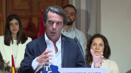 Aznar pide dar "cuanta más fuerza mejor" al Partido Popular