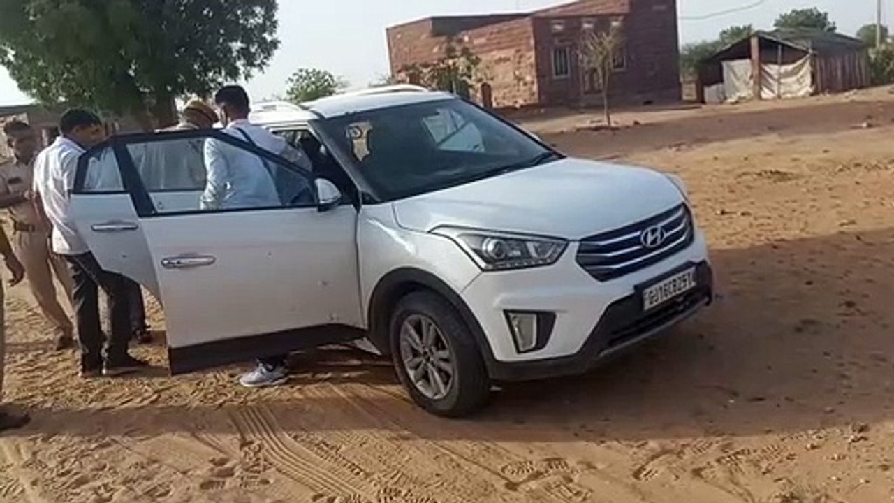 कार में 12 करोड़ की 5.7 तीन किलो स्मैक जब्त